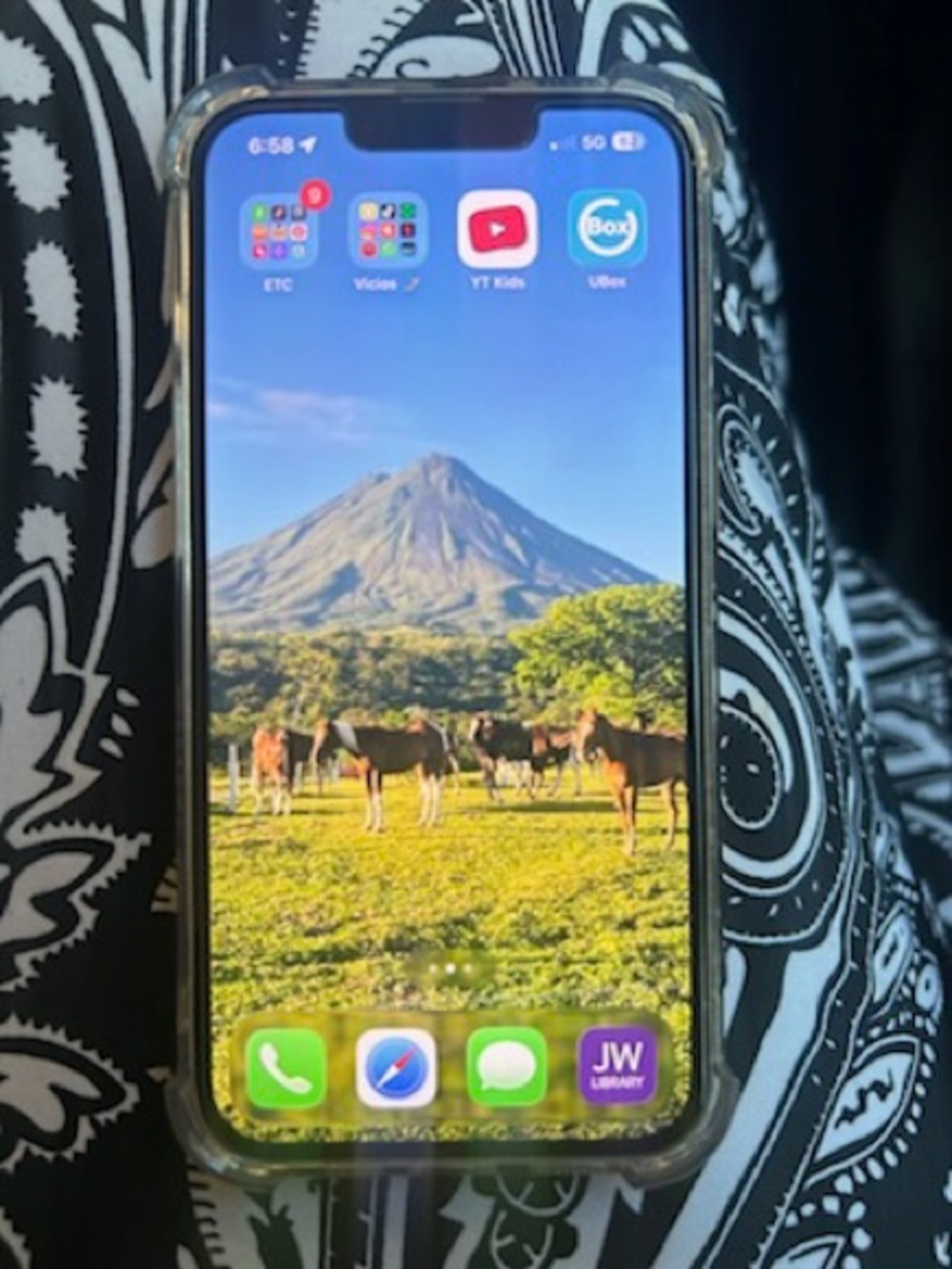 iPhone 13 Pro - Picture 4 of 7